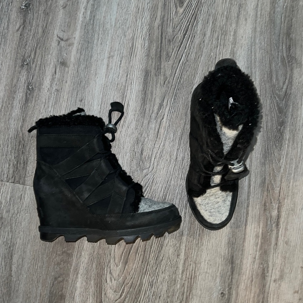 sorel heel snow booties